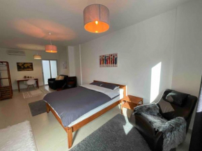 Mountain View - Modern Town Centre Apartment in Fethiye